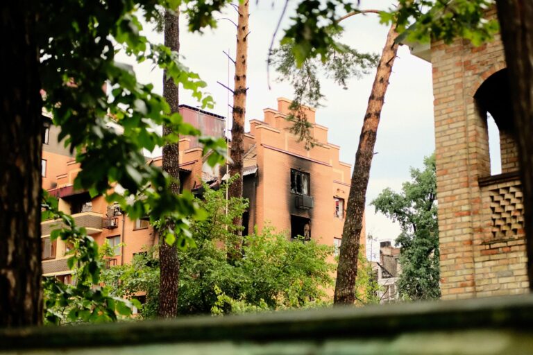 Osuszenie mieszkania po zalaniu – najczęstsze pytania i praktyczne odpowiedzi