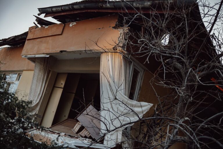 Jak osuszyć dom po zalaniu? Kompletny plan działania krok po kroku